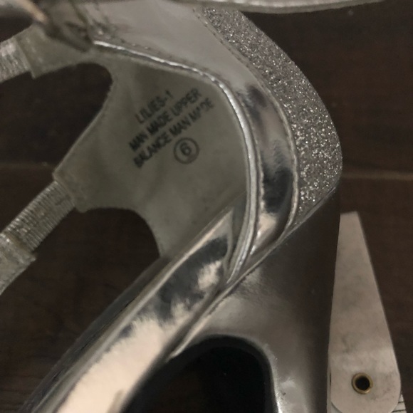 Camille La Vie silver high heel sandals size 6 - Picture 7 of 15